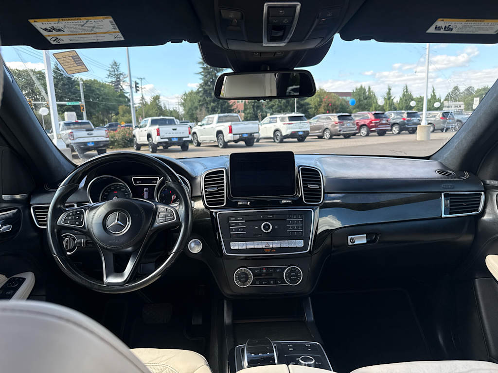 Thumbnail: 2018 Mercedes-Benz GLS - 2