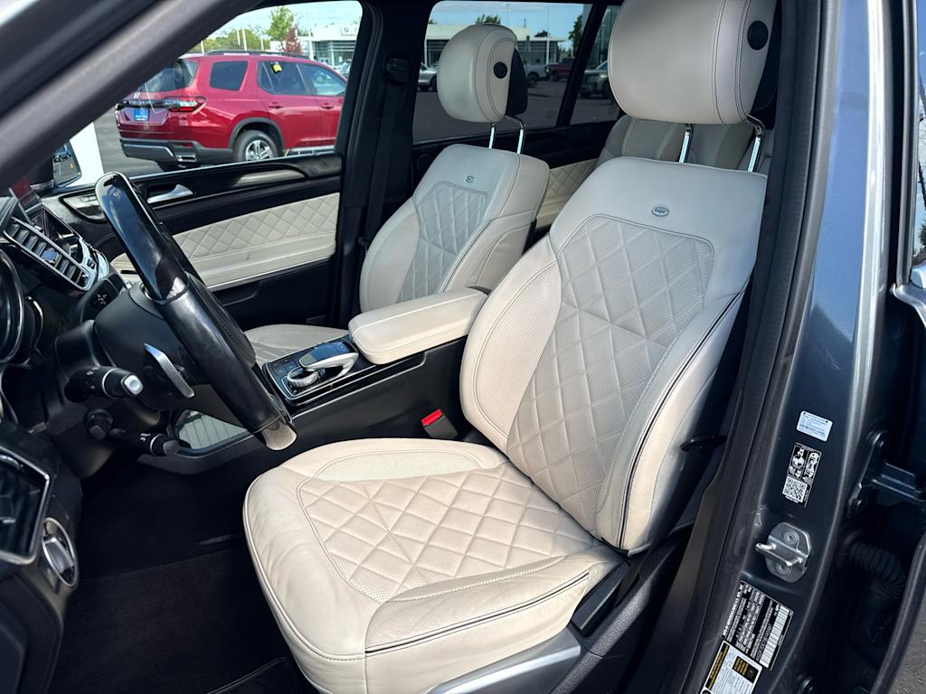 Thumbnail: 2018 Mercedes-Benz GLS - 11