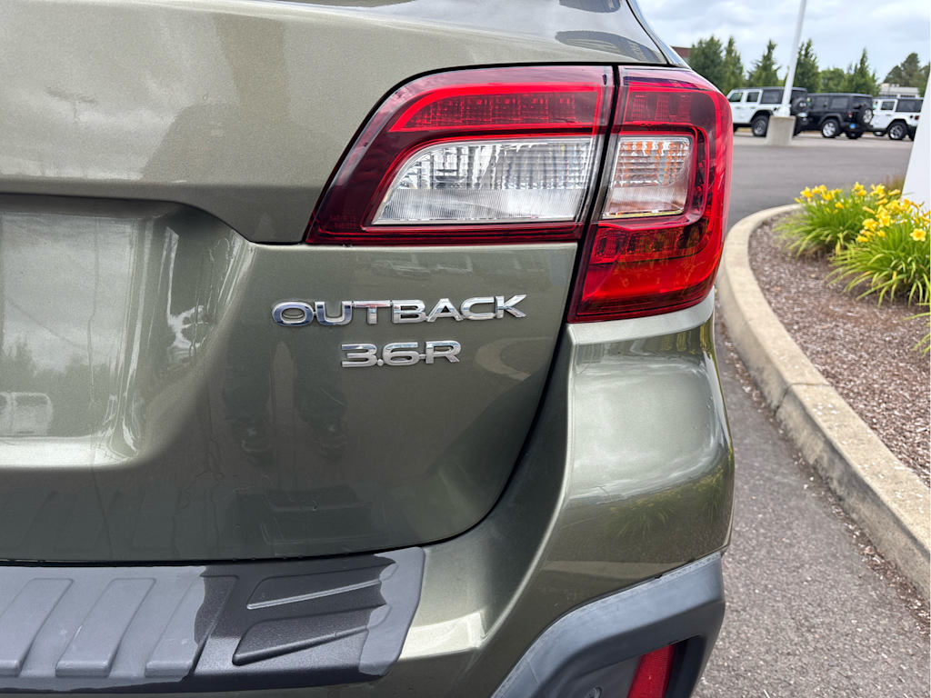 Thumbnail: 2018 Subaru Outback - 19