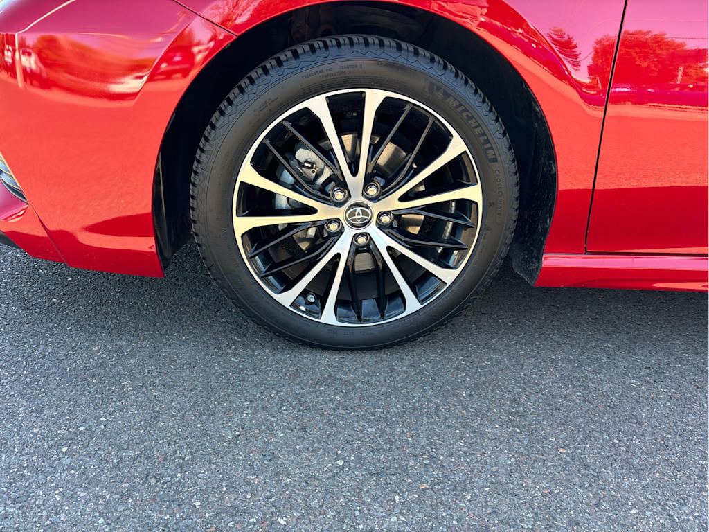 Thumbnail: 2019 Toyota Camry - 7