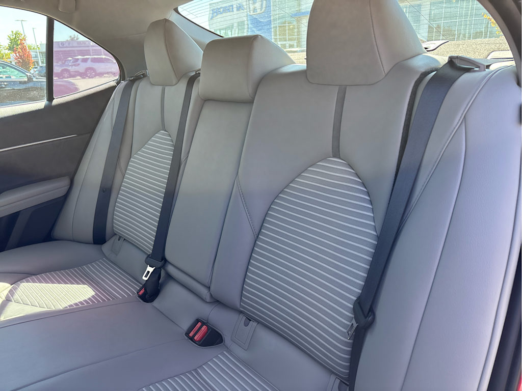 Thumbnail: 2019 Toyota Camry - 20