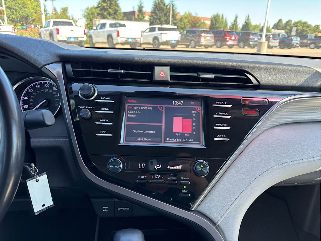 Thumbnail: 2019 Toyota Camry - 15