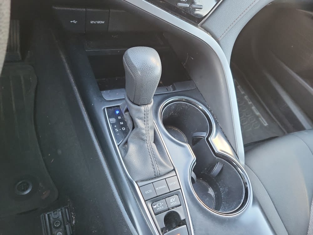 Thumbnail: 2020 Toyota Camry - 14