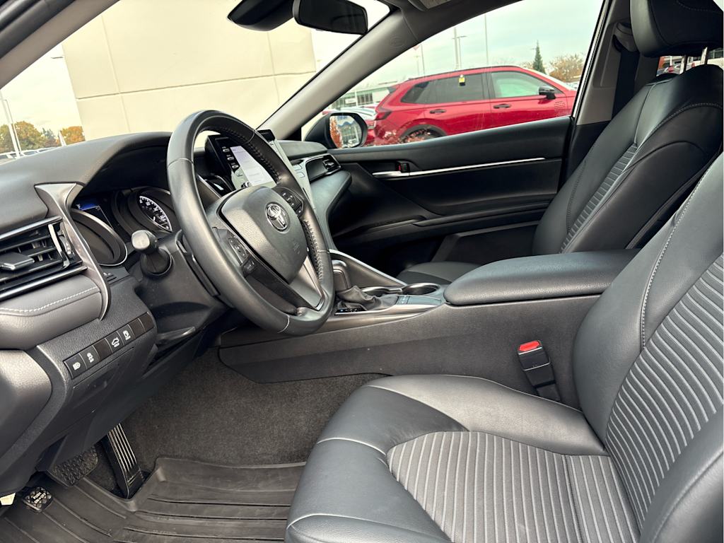 Thumbnail: 2023 Toyota Camry - 10