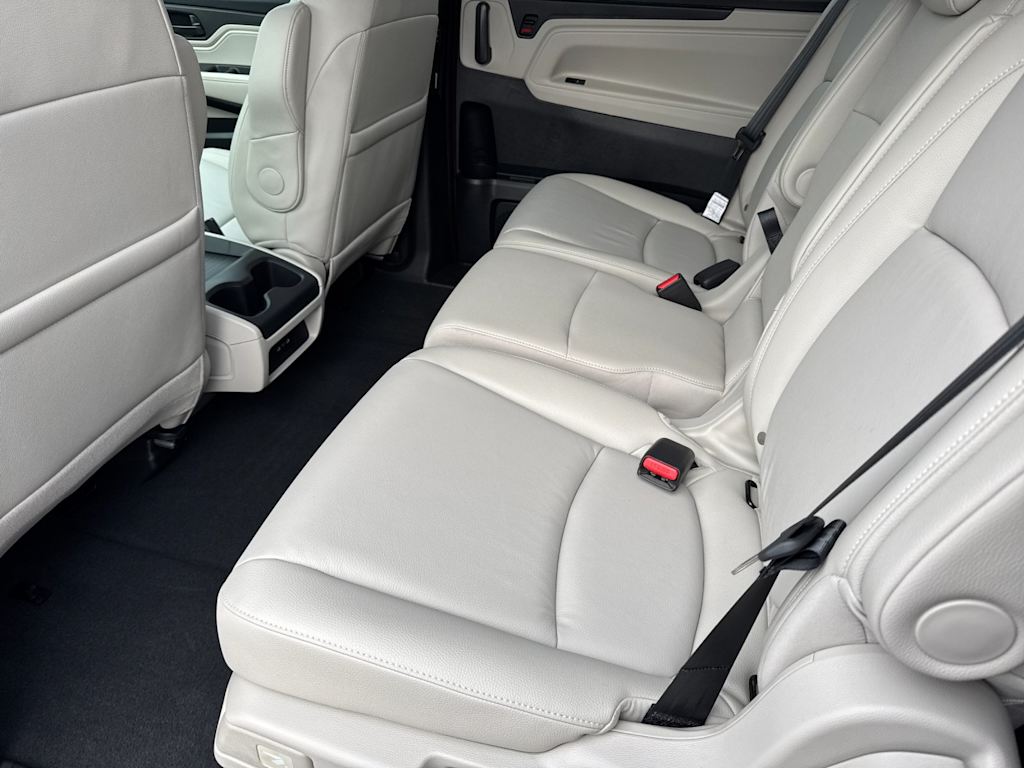Thumbnail: 2026 Honda Odyssey - 10