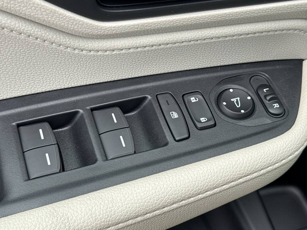 Thumbnail: 2026 Honda Odyssey - 21