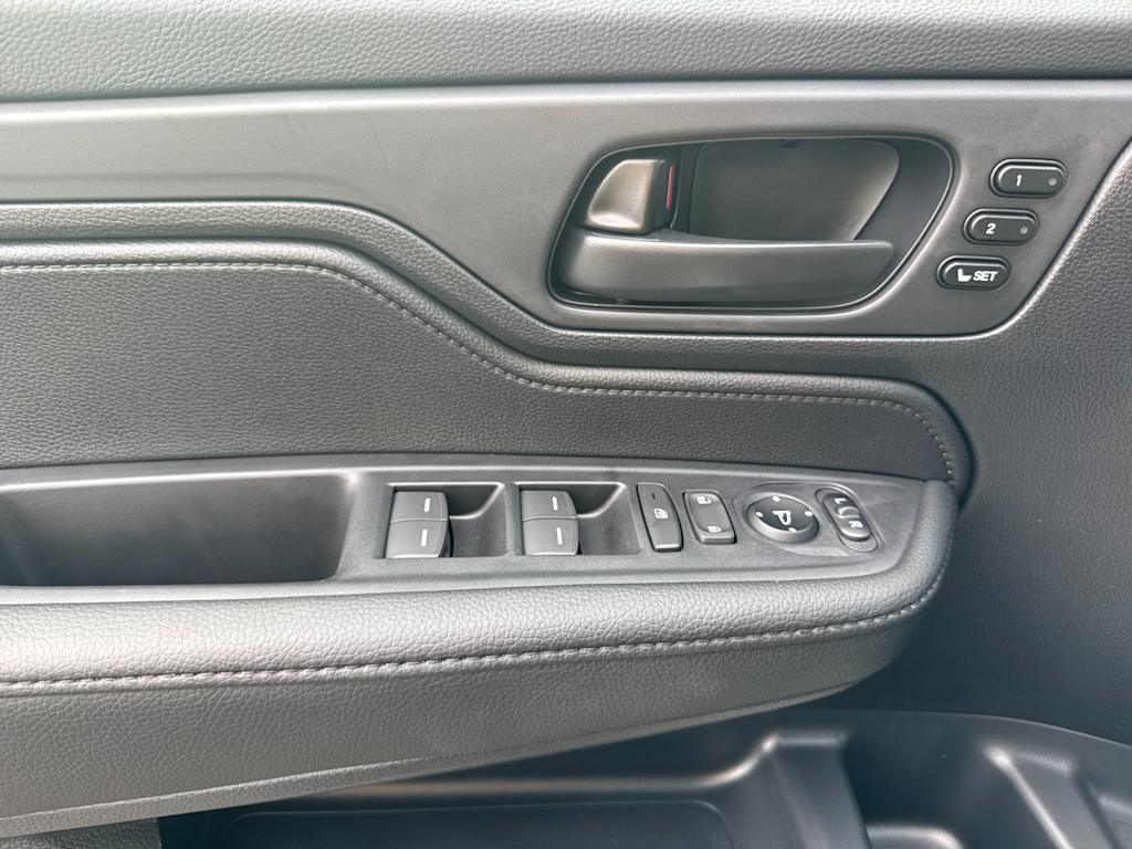 Thumbnail: 2026 Honda Odyssey - 21