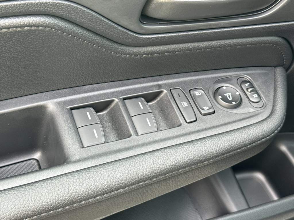 Thumbnail: 2026 Honda Odyssey - 23
