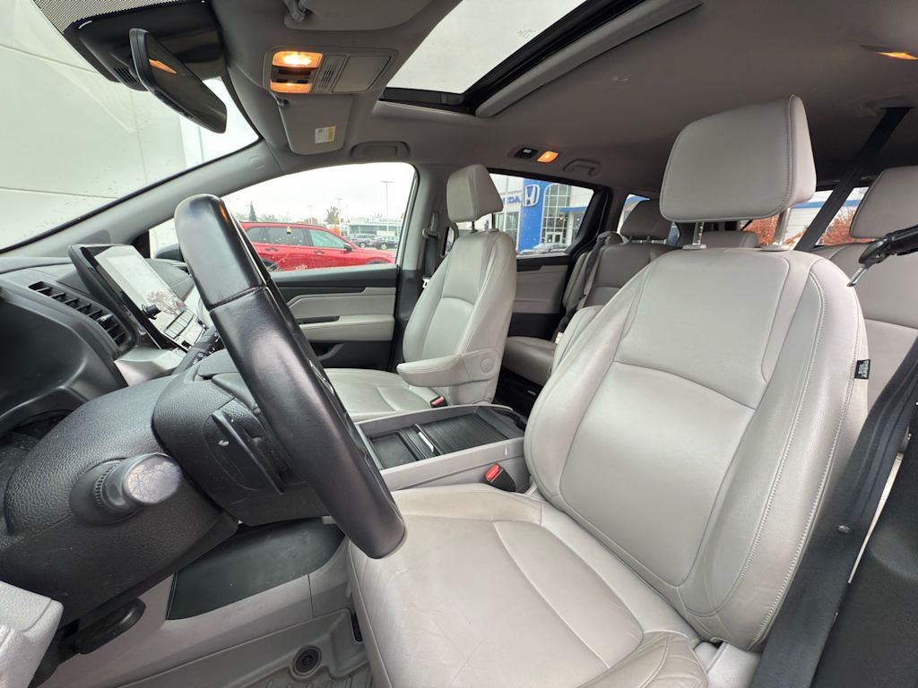 Thumbnail: 2019 Honda Odyssey - 8