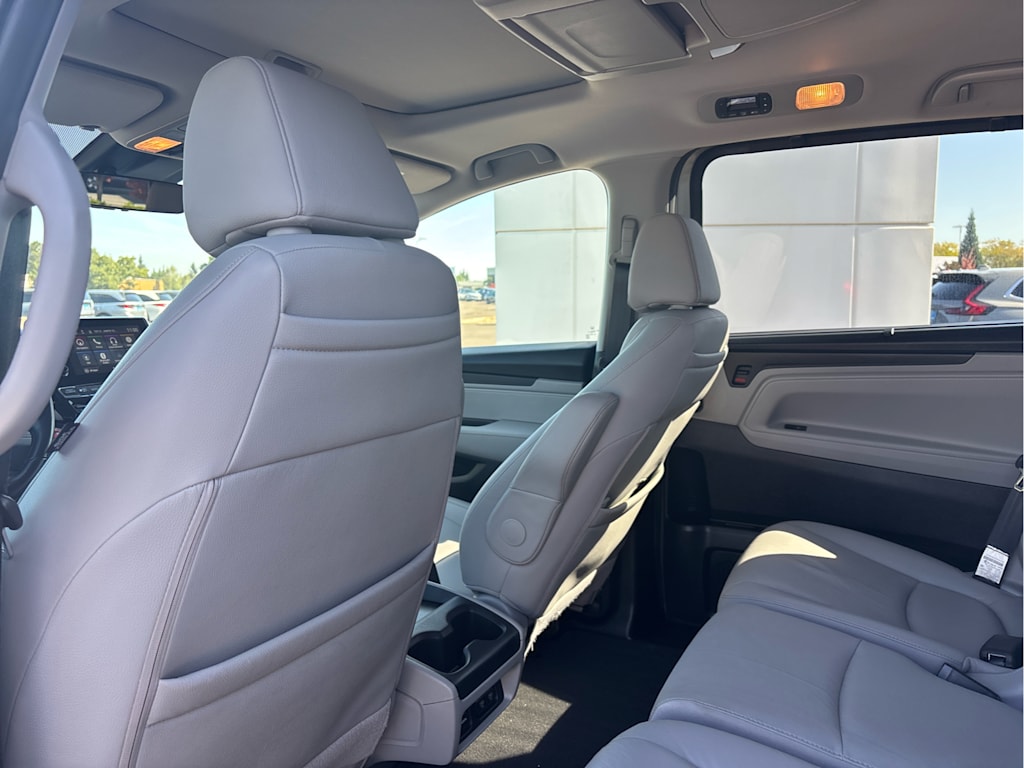 Thumbnail: 2018 Honda Odyssey - 13
