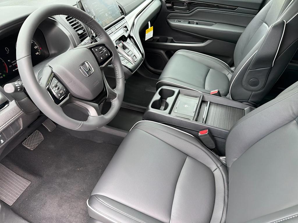 Thumbnail: 2026 Honda Odyssey - 10