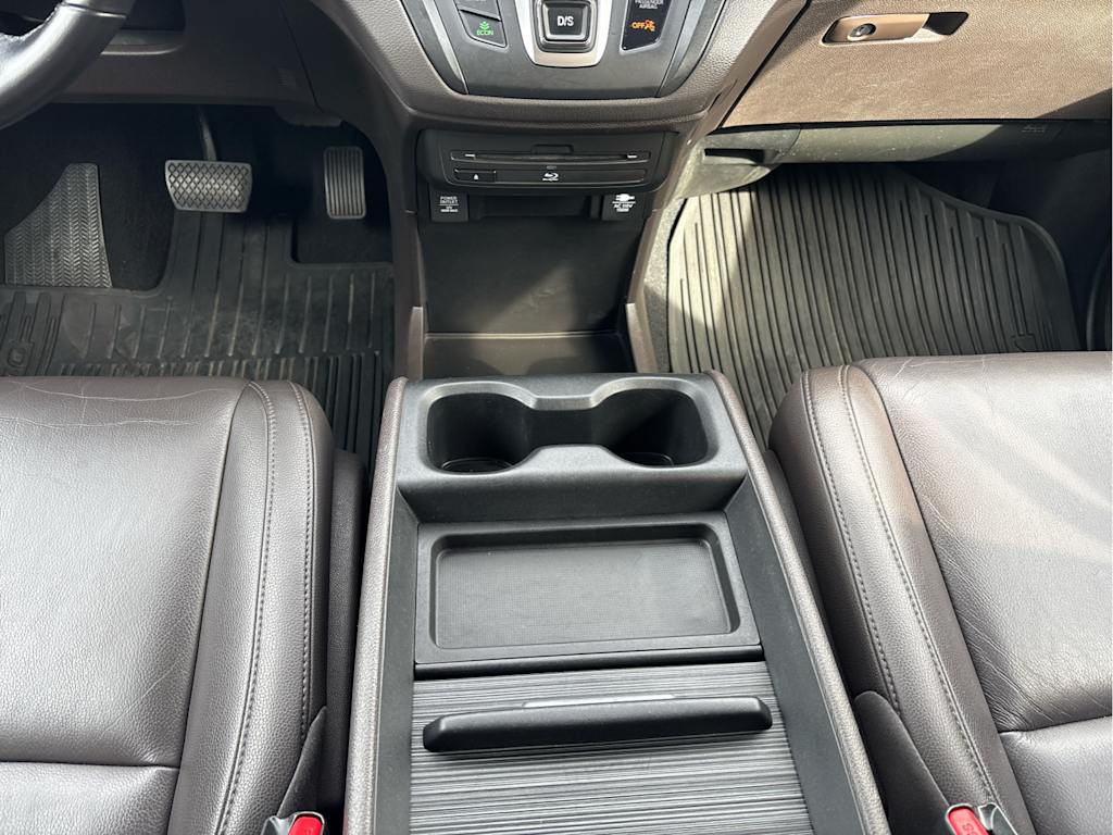 Thumbnail: 2018 Honda Odyssey - 21
