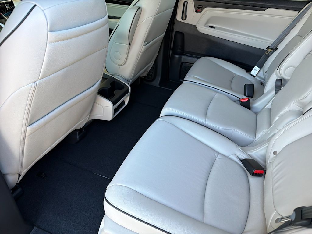Thumbnail: 2026 Honda Odyssey - 12
