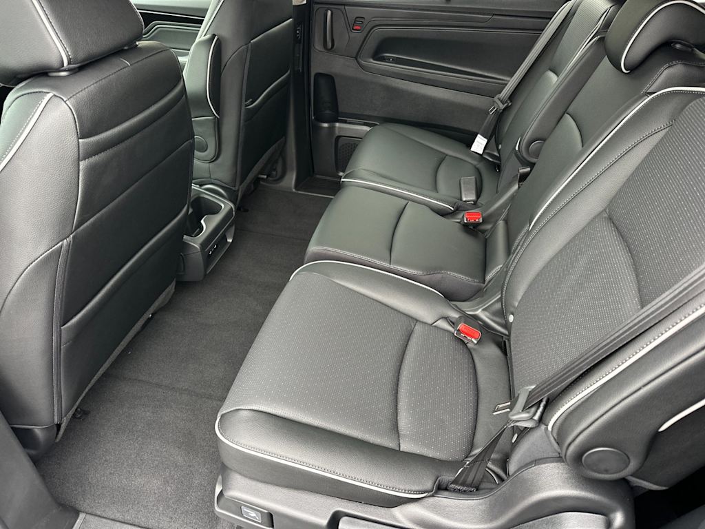 Thumbnail: 2026 Honda Odyssey - 11