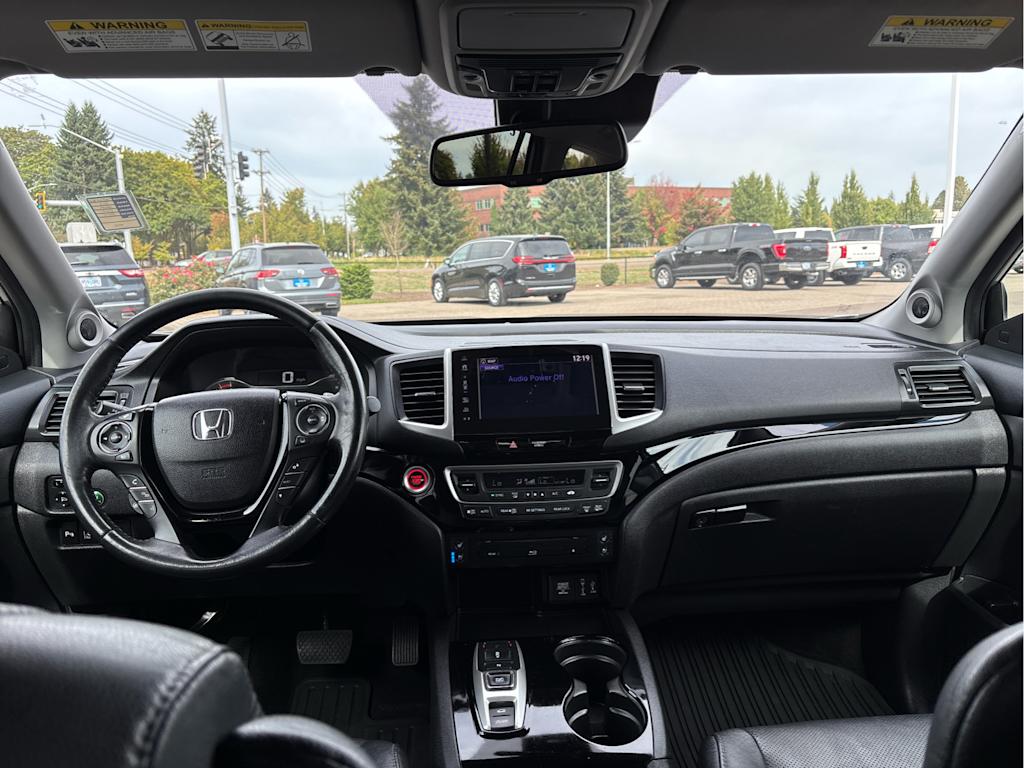 Thumbnail: 2017 Honda Pilot - 10