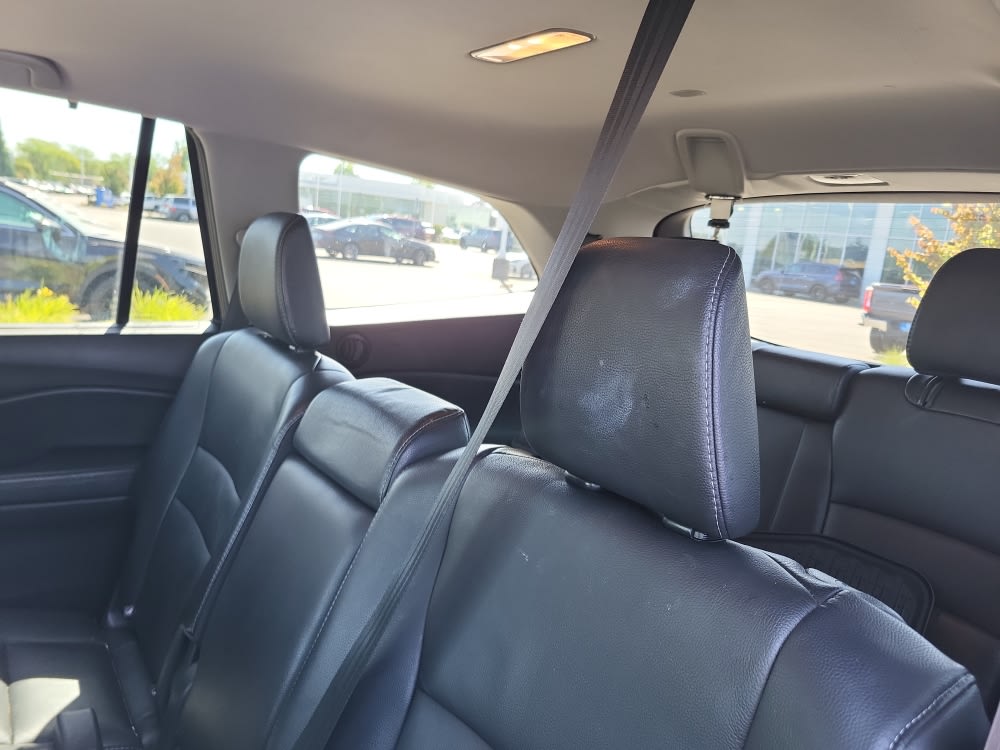 Thumbnail: 2019 Honda Pilot - 20