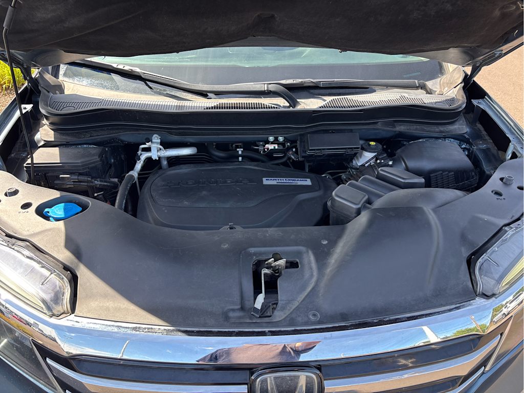 Thumbnail: 2018 Honda Pilot - 9