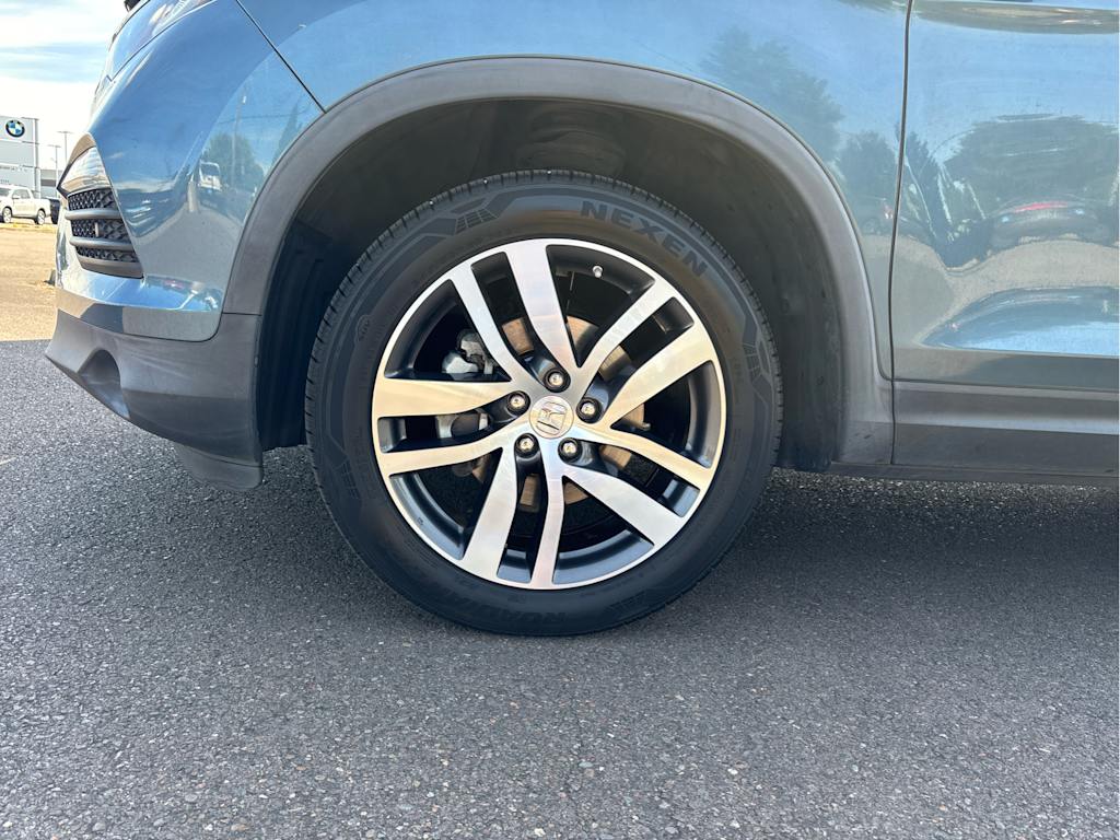 Thumbnail: 2018 Honda Pilot - 8