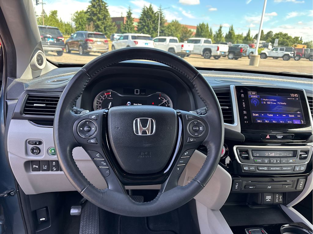 Thumbnail: 2018 Honda Pilot - 14