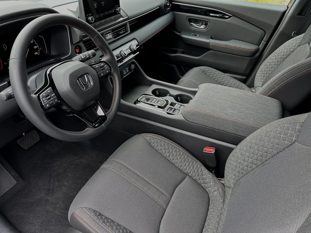 Thumbnail: 2025 Honda Pilot - 9