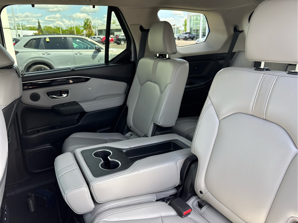 Thumbnail: 2025 Honda Pilot - 20