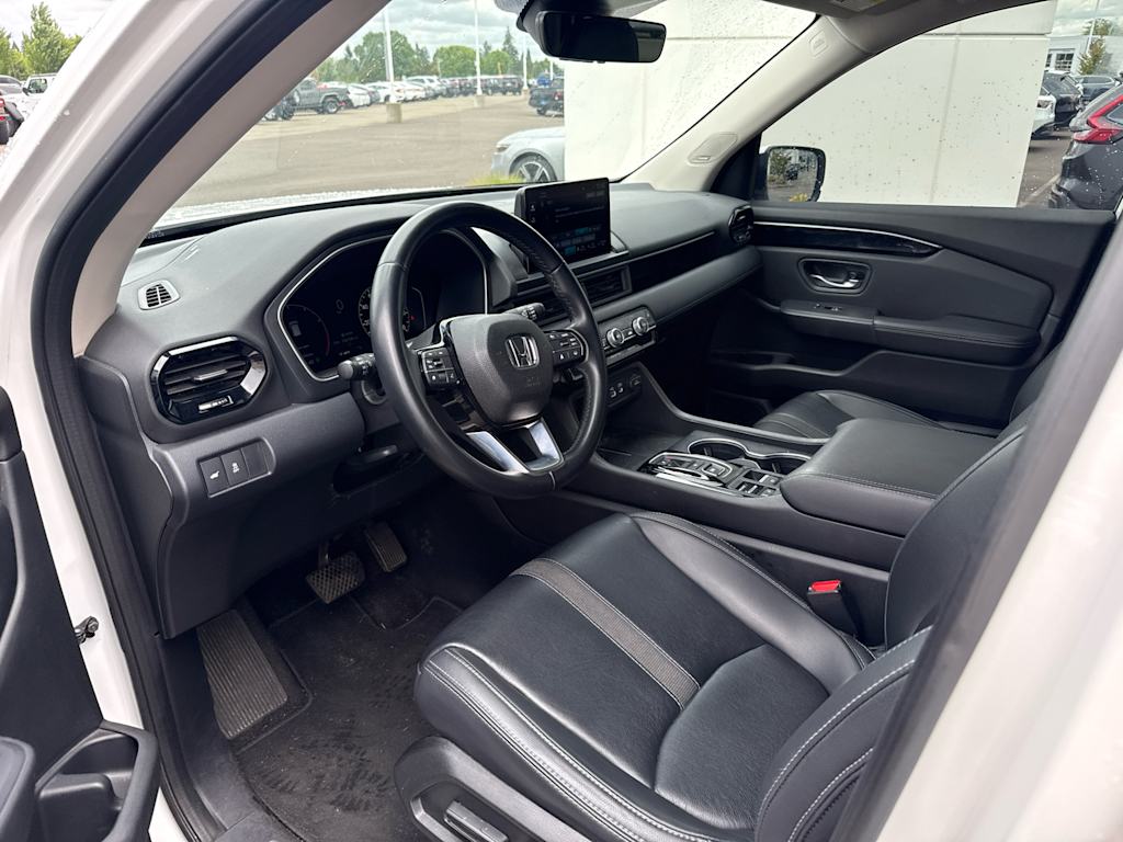 Thumbnail: 2023 Honda Pilot - 2
