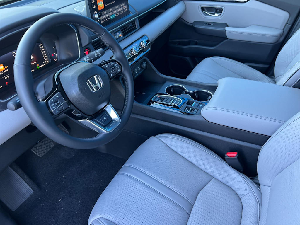 Thumbnail: 2025 Honda Pilot - 9