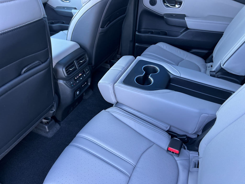 Thumbnail: 2025 Honda Pilot - 10