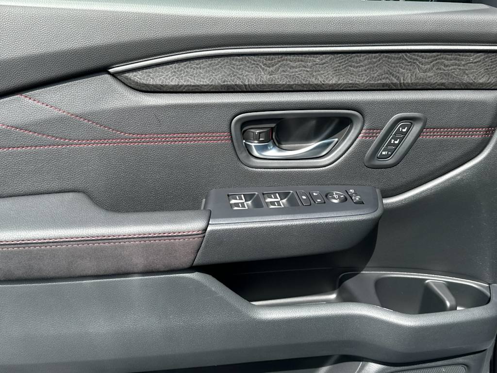 Thumbnail: 2026 Honda Pilot - 17