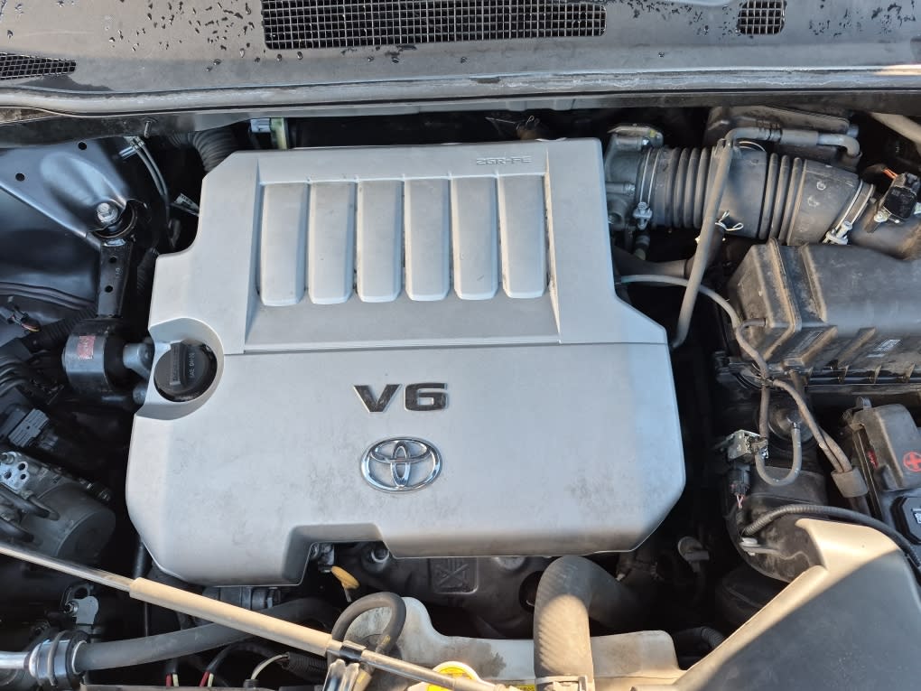 Thumbnail: 2012 Toyota Highlander - 9