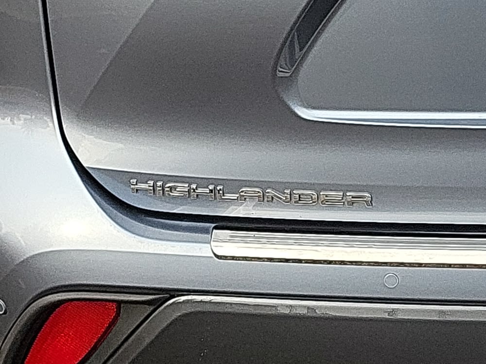 Thumbnail: 2020 Toyota Highlander - 6