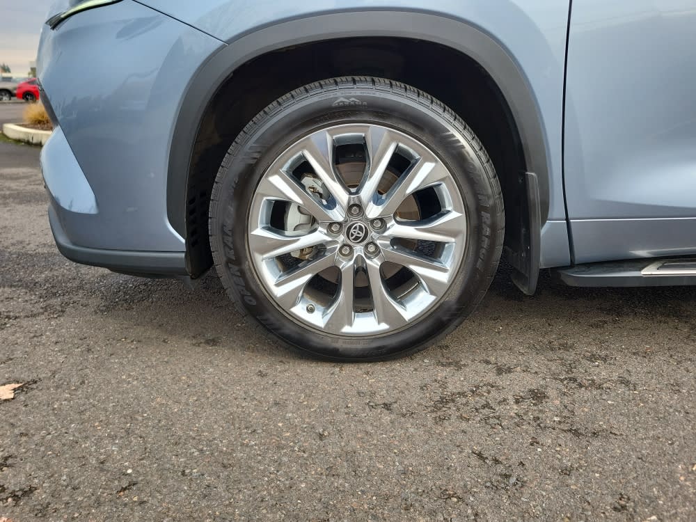 Thumbnail: 2020 Toyota Highlander - 7