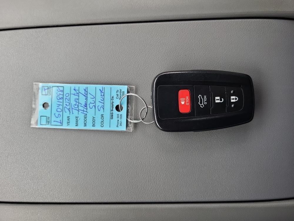 Thumbnail: 2020 Toyota Highlander - 16