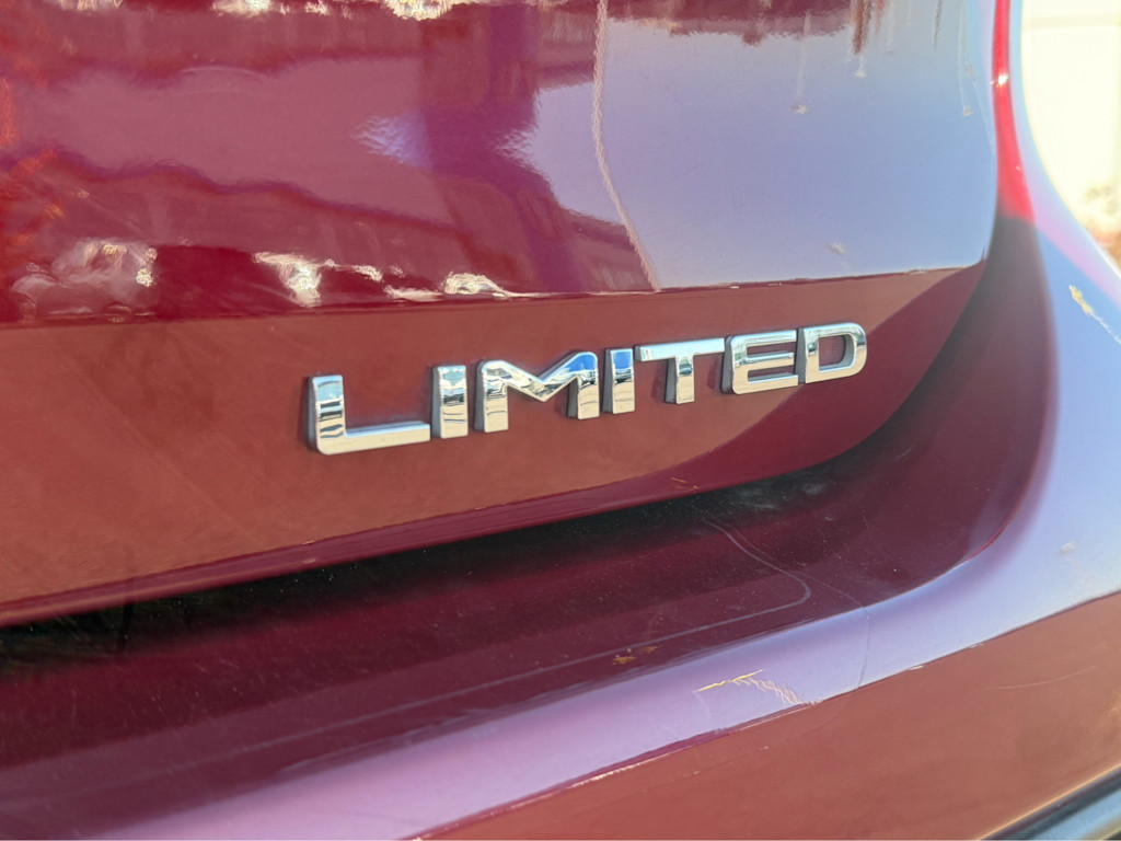 Thumbnail: 2023 Toyota Highlander - 7