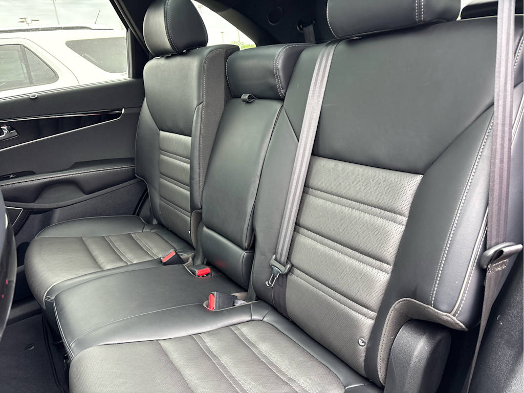 Thumbnail: 2019 Kia Sorento - 19