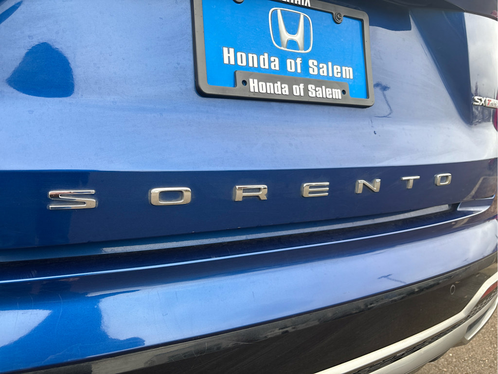 Thumbnail: 2021 Kia Sorento - 7