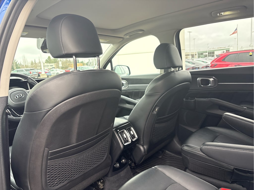 Thumbnail: 2021 Kia Sorento - 13