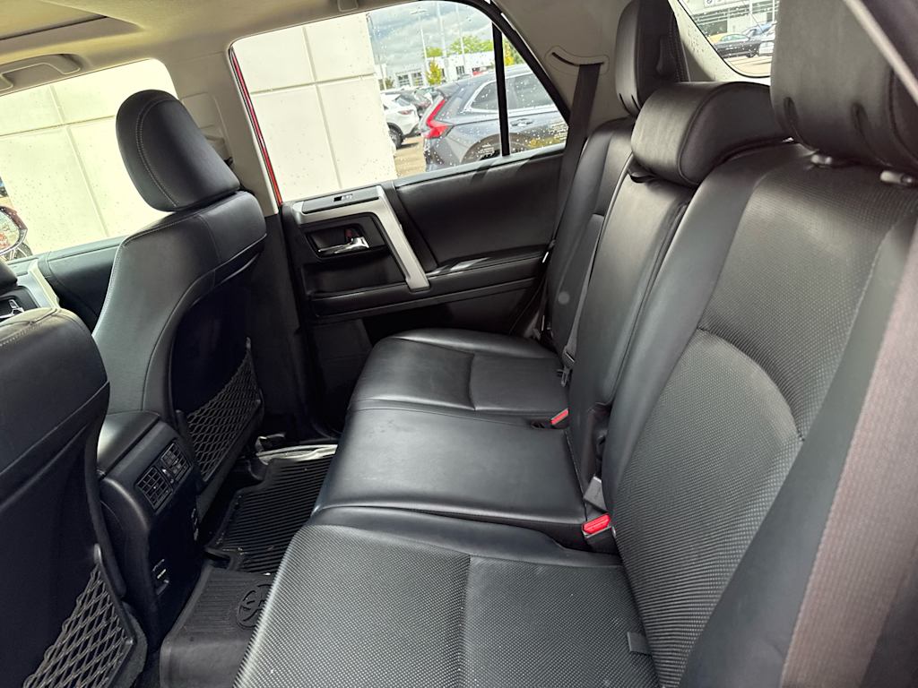 Thumbnail: 2019 Toyota 4Runner - 12