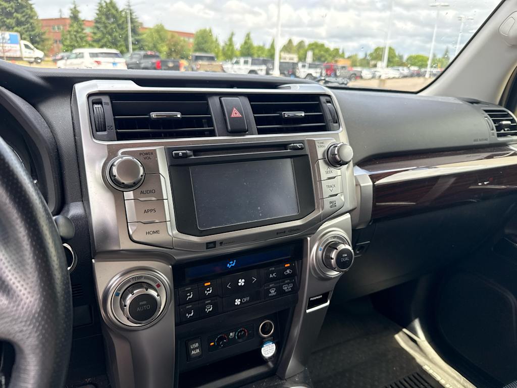 Thumbnail: 2019 Toyota 4Runner - 14