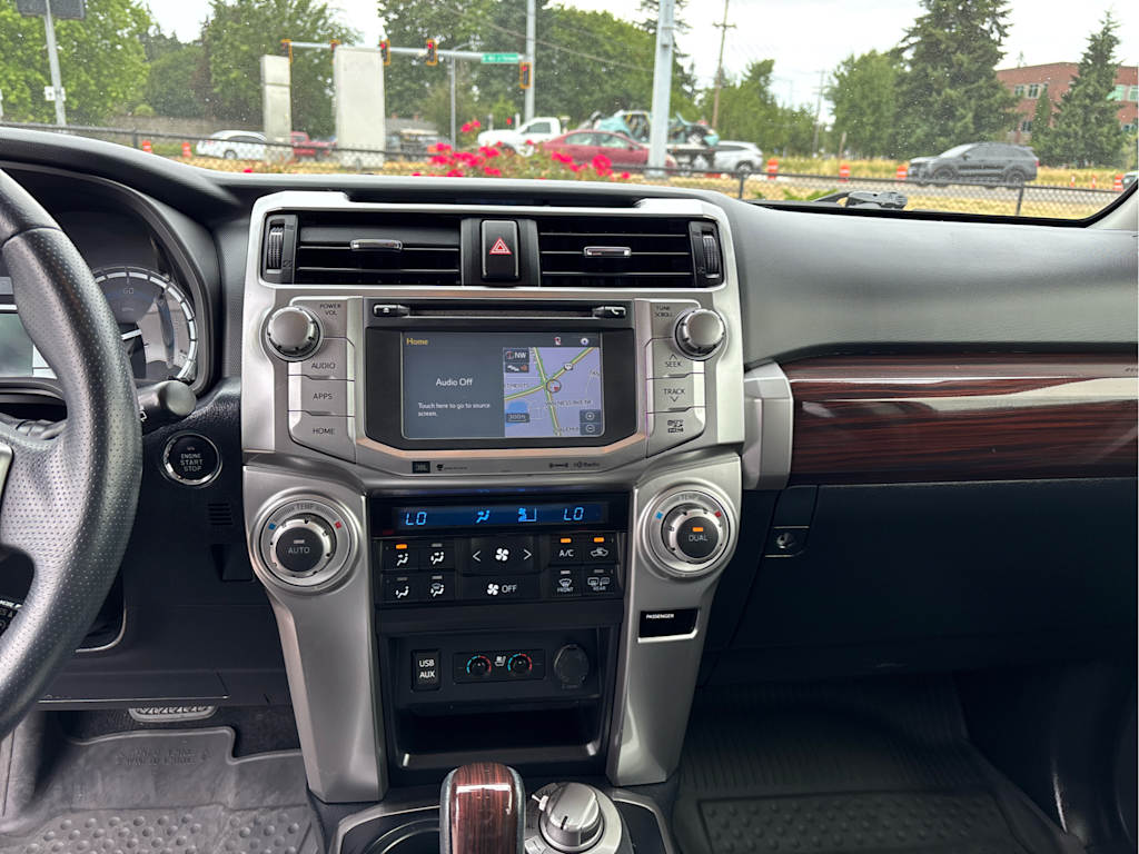 Thumbnail: 2019 Toyota 4Runner - 14