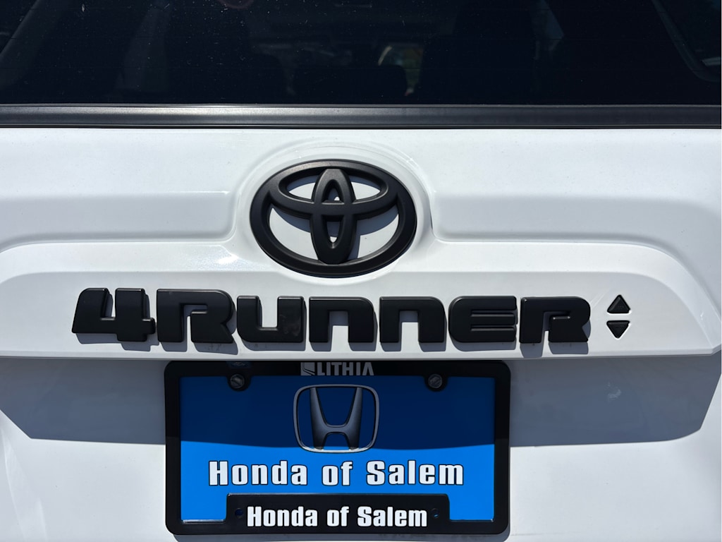 Thumbnail: 2021 Toyota 4Runner - 6