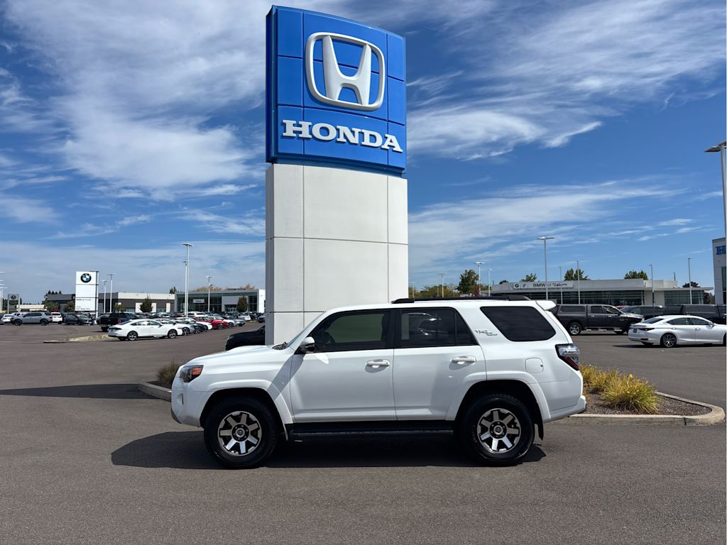 Thumbnail: 2022 Toyota 4Runner - 5