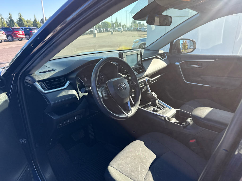 Thumbnail: 2020 Toyota RAV4 - 2