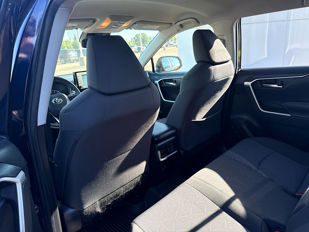Thumbnail: 2020 Toyota RAV4 - 11