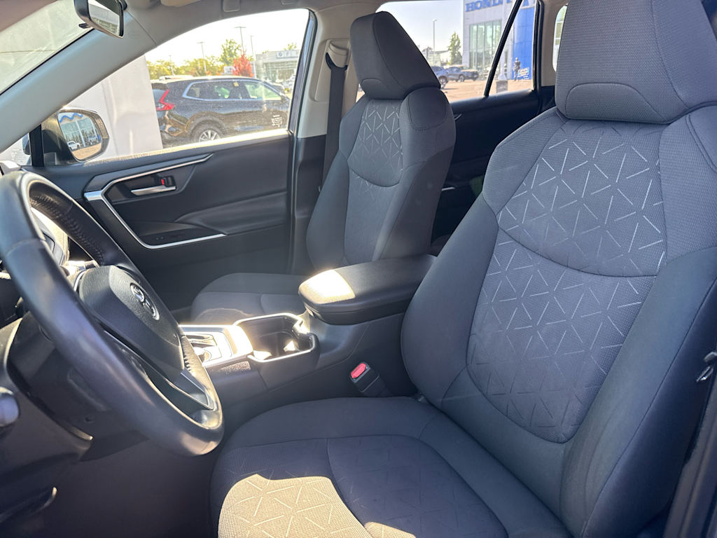 Thumbnail: 2020 Toyota RAV4 - 9