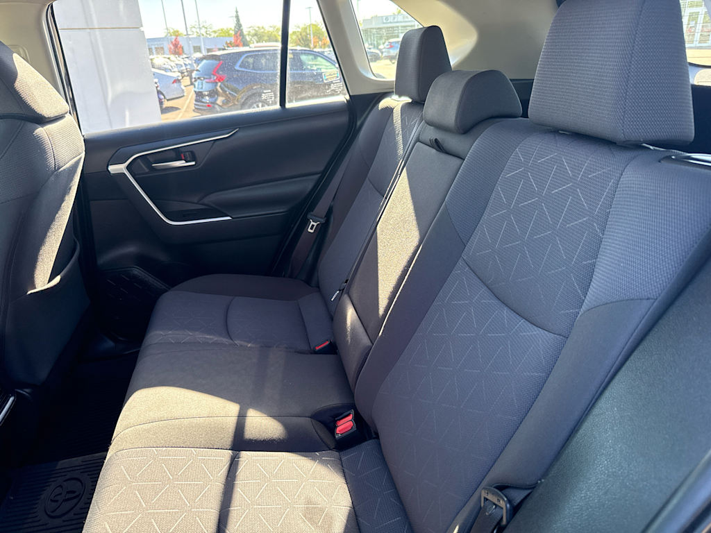 Thumbnail: 2020 Toyota RAV4 - 20