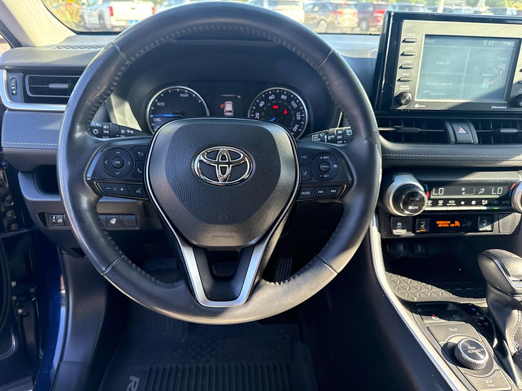 Thumbnail: 2020 Toyota RAV4 - 12
