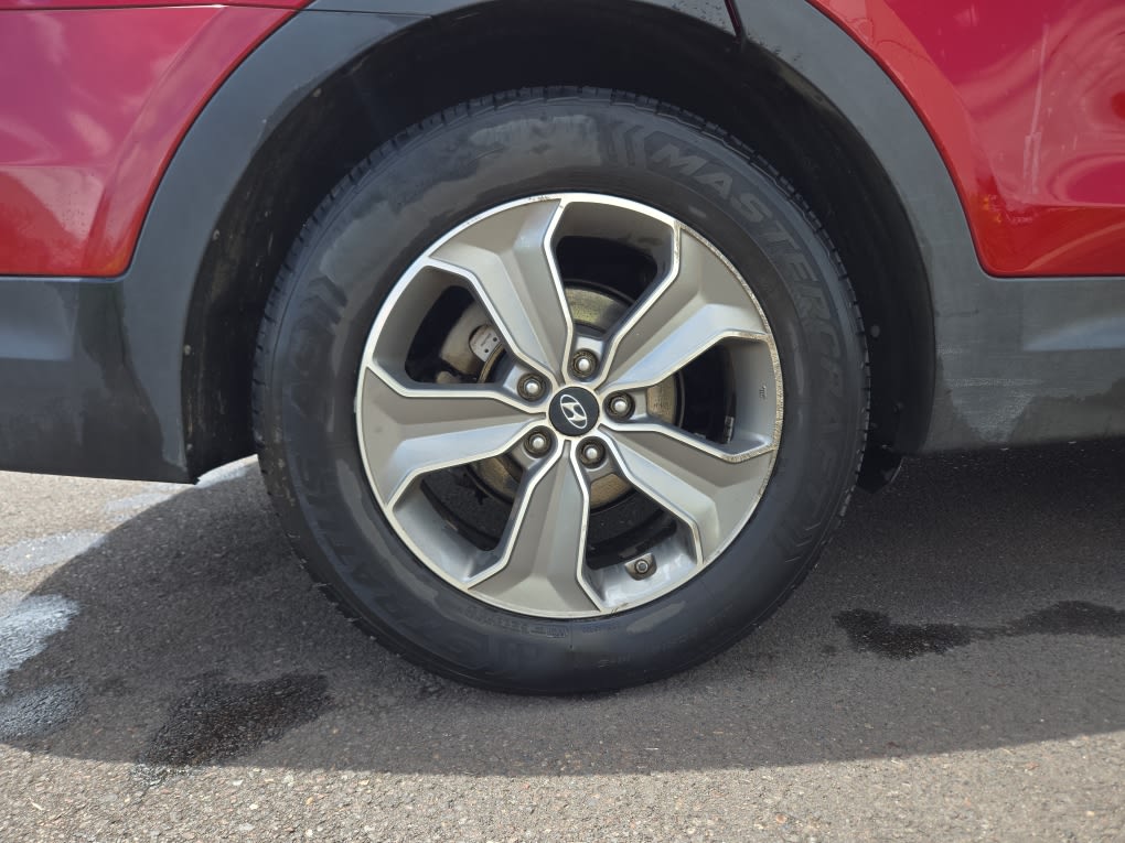 Thumbnail: 2015 Hyundai Santa Fe - 6