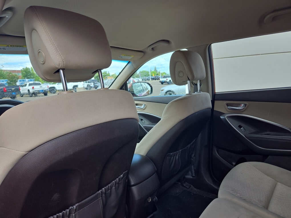 Thumbnail: 2015 Hyundai Santa Fe - 10