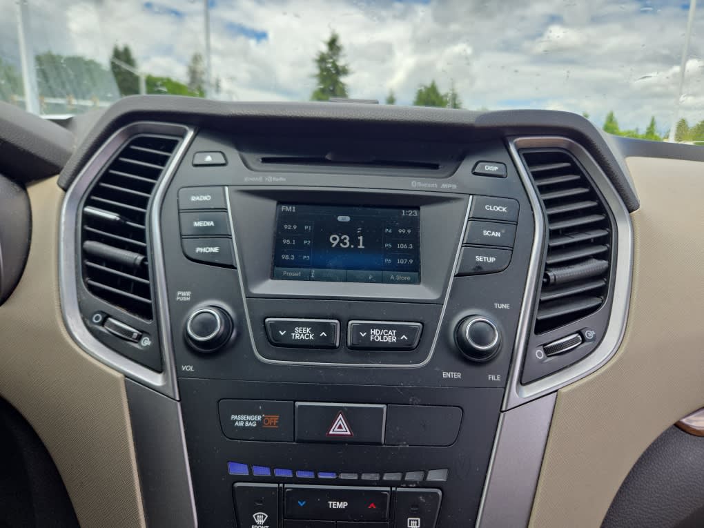 Thumbnail: 2015 Hyundai Santa Fe - 12
